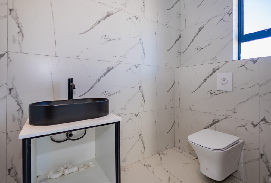 4 Bedroom Property for Sale in Sandown Western Cape